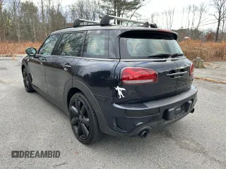 2022 MINI Clubman Cooper S with VIN WMWLV7C06N2R30013, listed as a Copart auction lot 87133304 with 182,647 mi miles and Clean Title. Bid and sale history available at carsss.com. Image 3.
