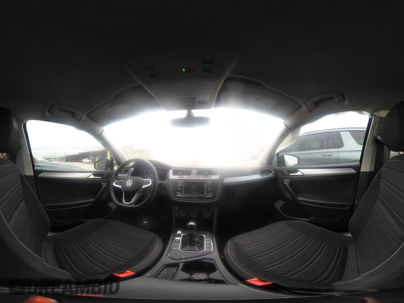 2023 Volkswagen Tiguan S z VIN 3VVRB7AX4PM046851, wystawiony jako IAAI lot #42039811 z przebiegiem 44 985 mil mil oraz . Historia ofert i sprzedaży dostępna na DreamBid. Obrazek 19.