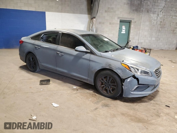 2017 Hyundai Sonata 2.4L z VIN 5NPE24AF4HH492833, wystawiony jako Copart lot #54336935 z przebiegiem 123 151 mil mil oraz Szkoda całkowita • Salvage title. Historia ofert i sprzedaży dostępna na DreamBid. Obrazek 4.