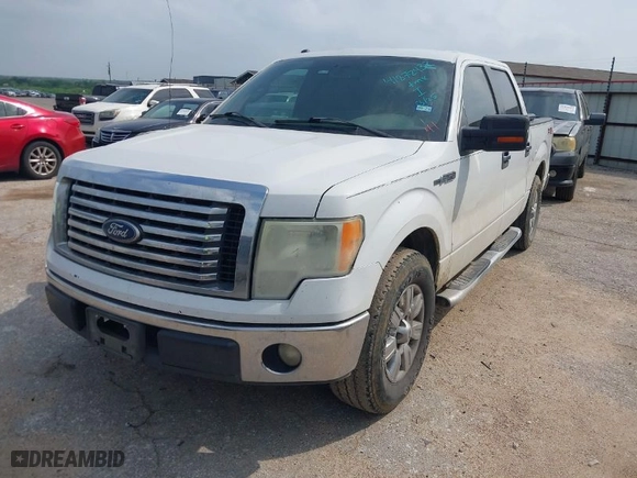 2011 Ford F-150 XL with VIN 1FTFW1CF8BKD09768, listed as a IAAI auction lot 41872432 with 387,896 mi miles. Bid and sale history available at carsss.com. Image 2.