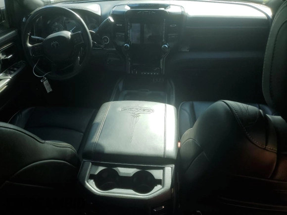 2022 Ram 2500 Limited z VIN 3C6UR5SL8NG433863, wystawiony jako Copart lot #76422054 z przebiegiem Nie podano mil oraz Nie do naprawy • Non repairable. Historia ofert i sprzedaży dostępna na DreamBid. Obrazek 8.