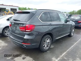 2015 BMW X5 xDrive35i z VIN 5UXKR0C59F0K55226, wystawiony jako IAAI lot #41952931 z przebiegiem 156 655 mil mil oraz . Historia ofert i sprzedaży dostępna na DreamBid. Obrazek 4.