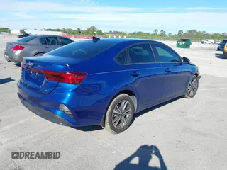 2024 Kia Forte LXS z VIN 3KPF24AD7RE779026, wystawiony jako IAAI lot #41148851 z przebiegiem Nie podano mil oraz . Historia ofert i sprzedaży dostępna na DreamBid. Obrazek 4.