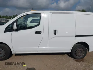 2020 Nissan NV200 SV z VIN 3N6CM0KN9LK703701, wystawiony jako IAAI lot #42401438 z przebiegiem 76 186 mil mil oraz . Historia ofert i sprzedaży dostępna na DreamBid. Obrazek 14.