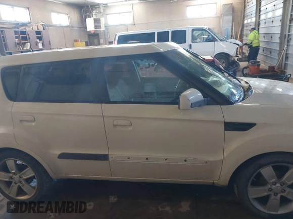 2010 Kia Soul + with VIN KNDJT2A2XA7046354, listed as a IAAI auction lot 41310311 with 127,938 mi miles and . Bid and sale history available at DreamBid. Image 13.