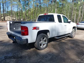 2012 Chevrolet Silverado 1500 LT with VIN 1GCRKSE74CZ101903, listed as a IAAI auction lot 41961697 with 199,626 mi miles. Bid and sale history available at carsss.com. Image 4.