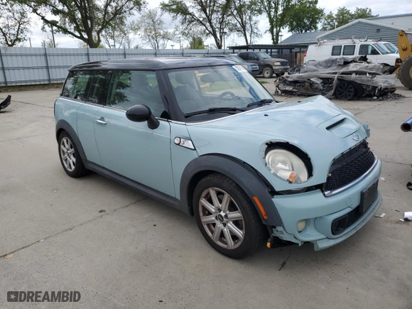 2013 MINI Cooper Clubman S with VIN WMWZG3C51DTY32864, listed as a Copart auction lot 50977845 with 138,878 mi miles and Salvage Title. Bid and sale history available at carsss.com. Image 4.