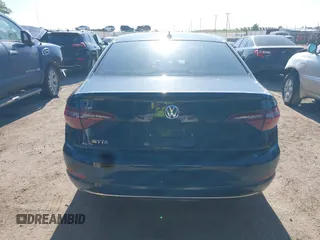 2019 Volkswagen Jetta S z VIN 3VWCB7BU1KM235505, wystawiony jako IAAI lot #42327298 z przebiegiem 54 126 mil mil oraz . Historia ofert i sprzedaży dostępna na DreamBid. Obrazek 17.