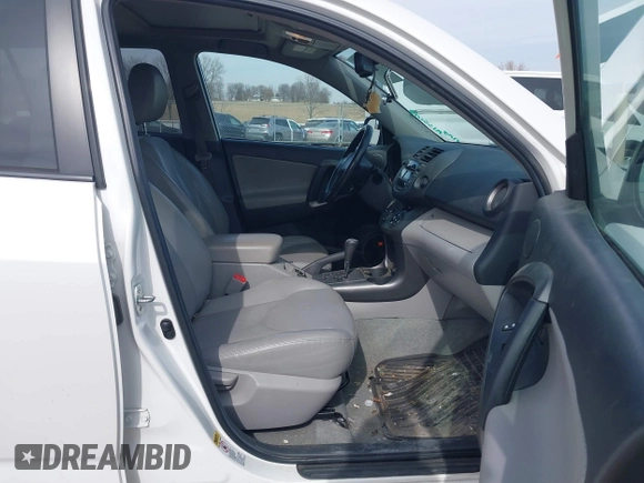 2011 Toyota RAV4 Ltd with VIN 2T3DK4DV2BW041561, listed as a IAAI auction lot 41711371 with 167,855 mi miles. Bid and sale history available at carsss.com. Image 5.