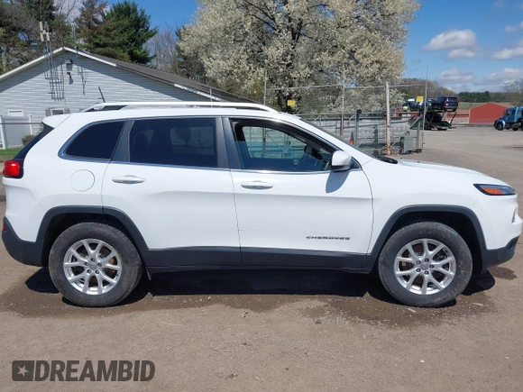 2016 Jeep Cherokee Latitude with VIN 1C4PJMCS3GW133617, listed as a IAAI auction lot 42049206 with 155,056 mi miles. Bid and sale history available at carsss.com. Image 13.