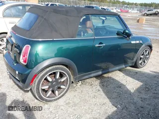 2007 MINI Convertible S с VIN WMWRH335X7TJ43729, выставлен на аукционе IAAI как лот 41385089 с пробегом 91 380 миль миль и . История ставок и продаж доступна на DreamBid. Изображение 4.