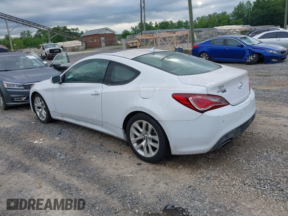 2014 Hyundai Genesis Coupe R-Spec z VIN KMHHT6KD5EU121308, wystawiony jako IAAI lot #42306324 z przebiegiem 82 393 mil mil oraz . Historia ofert i sprzedaży dostępna na DreamBid. Obrazek 3.