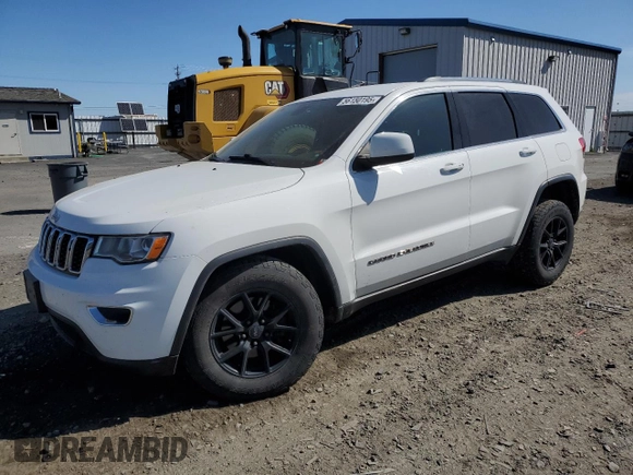 2017 Jeep Grand Cherokee Laredo z VIN 1C4RJFAG6HC618162, wystawiony jako Copart lot #56150195 z przebiegiem 133 766 mil mil oraz Szkoda całkowita • Salvage title. Historia ofert i sprzedaży dostępna na DreamBid. Obrazek 1.