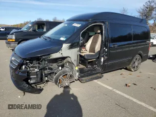 2020 Mercedes-Benz Metris with VIN W1WV0FEY2L3762177, listed as a Copart auction lot 44027605 with 30,685 mi miles and Salvage Title. Bid and sale history available at DreamBid. Image 1.