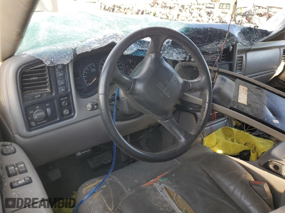 1999 GMC New Sierra 1500 SLE with VIN 2GTEK19T4X1544857, listed as a Copart auction lot 75960104 with 0 mi miles and Salvage Title. Bid and sale history available at carsss.com. Image 8.