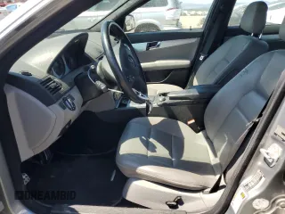 2008 Mercedes-Benz C 300 Sport z VIN WDDGF54X48F067023, wystawiony jako Copart lot #58864455 z przebiegiem 196 263 mil mil oraz Szkoda całkowita • Salvage title. Historia ofert i sprzedaży dostępna na DreamBid. Obrazek 7.