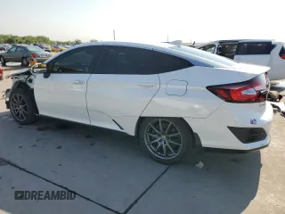 2018 Honda Clarity Plug-In Hybrid with VIN JHMZC5F15JC021839, listed as a Copart auction lot 66439674 with 95,903 mi miles and Clean Title. Bid and sale history available at carsss.com. Image 2.