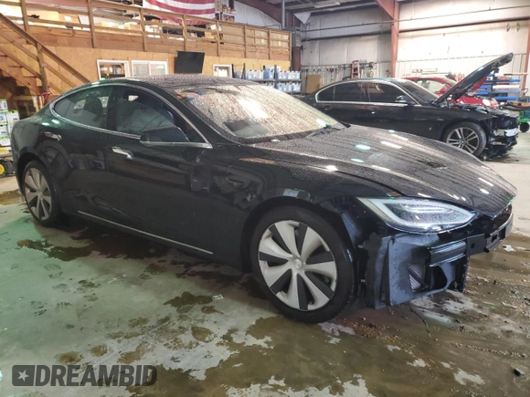 2021 Tesla Model S Long Range Plus z VIN 5YJSA1E20MF424386, wystawiony jako Copart lot #44233075 z przebiegiem 63 769 mil mil oraz Szkoda całkowita • Salvage title. Historia ofert i sprzedaży dostępna na DreamBid. Obrazek 4.