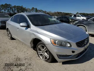 2015 Volvo S60 T5 Drive-E Premier with VIN YV140MFK7F2355479, listed as a Copart auction lot 39203714 with 106,920 mi miles. Bid and sale history available at carsss.com. Image 4.