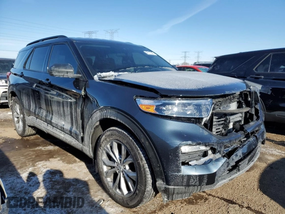 2024 Ford Explorer XLT with VIN 1FMSK8DH3RGA57018, listed as a Copart auction lot 46117645 with 4,525 mi miles and Salvage Title. Bid and sale history available at carsss.com. Image 4.
