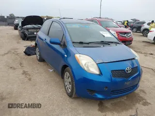 2008 Toyota Yaris with VIN JTDJT923985204821, listed as a IAAI auction lot 40946265 with 136,507 mi miles. Bid and sale history available at carsss.com. Image 1.