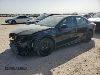 2025 Toyota Camry LE z VIN 4T1DAACKXSU558723, wystawiony jako Copart lot #48235515 z przebiegiem 1 768 mil mil oraz Szkoda całkowita • Salvage title. Historia ofert i sprzedaży dostępna na DreamBid. Obrazek 1.