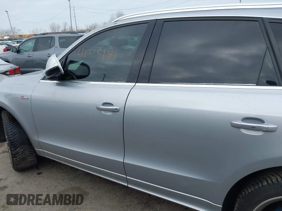 2016 Audi SQ5 Premium Plus with VIN WA1CCAFP6GA078389, listed as a IAAI auction lot 41315181 with 153,918 mi miles. Bid and sale history available at carsss.com. Image 15.