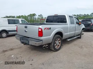 2013 Ford F-250 XL z VIN 1FT7W2BT9DEB39651, wystawiony jako IAAI lot #41977661 z przebiegiem 141 487 mil mil oraz . Historia ofert i sprzedaży dostępna na DreamBid. Obrazek 4.