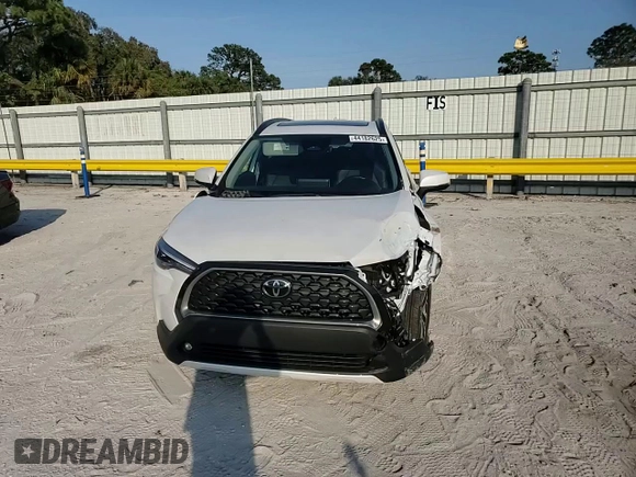2023 Toyota Corolla Cross XLE с VIN 7MUDAAAG9PV061649, выставлен на аукционе Copart как лот 55067435 с пробегом 15 819 миль миль и На запчасти • Non repairable. История ставок и продаж доступна на DreamBid. Изображение 11.