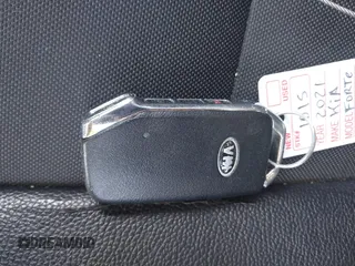 2021 Kia Forte GT-Line с VIN 3KPF34AD6ME268283, выставлен на аукционе IAAI как лот 42240418 с пробегом 77 425 миль миль и . История ставок и продаж доступна на DreamBid. Изображение 11.