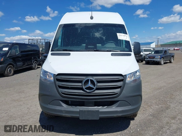 2025 Mercedes-Benz Sprinter Cargo with VIN W1Y4KBHY6ST203831, listed as a IAAI auction lot 42173474 with 4,382 mi miles and . Bid and sale history available at carsss.com. Image 12.