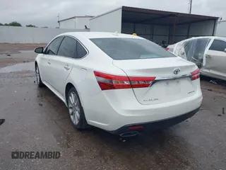 2013 Toyota Avalon XLE z VIN 4T1BK1EB5DU062247, wystawiony jako IAAI lot #42194529 z przebiegiem 189 092 mil mil oraz . Historia ofert i sprzedaży dostępna na DreamBid. Obrazek 3.
