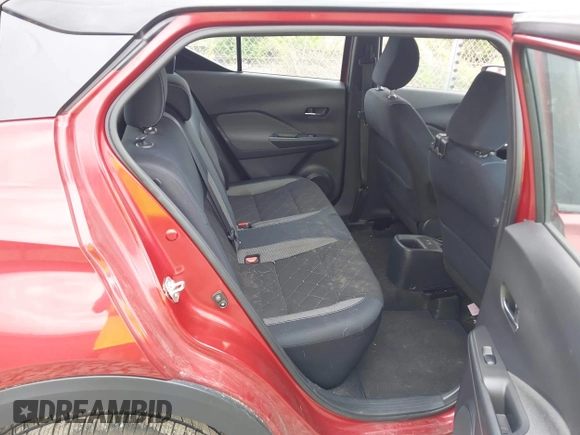 2018 Nissan Kicks SV с VIN 3N1CP5CU6JL504127, выставлен на аукционе IAAI как лот 42237627 с пробегом 72 253 миль миль и . История ставок и продаж доступна на DreamBid. Изображение 8.