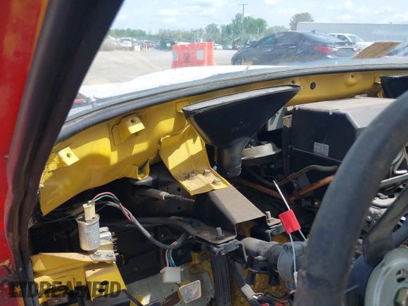 1977 Datsun 280ZX z VIN 000000HLS30400903, wystawiony jako IAAI lot #42094018 z przebiegiem Nie podano mil oraz . Historia ofert i sprzedaży dostępna na DreamBid. Obrazek 16.