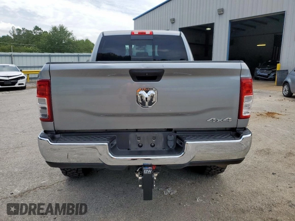 2020 Ram 2500 Tradesman z VIN 3C6UR5CL9LG252802, wystawiony jako Copart lot #65442235 z przebiegiem 316 911 mil mil oraz Czysty tytuł • Clean title. Historia ofert i sprzedaży dostępna na DreamBid. Obrazek 6.
