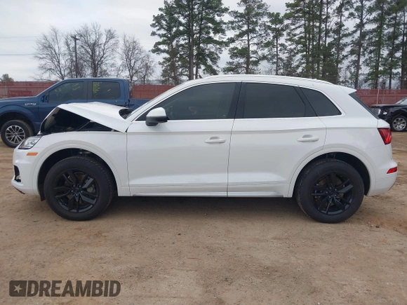 2020 Audi Q5 Premium with VIN WA1ANAFY0L2071405, listed as a IAAI auction lot 41672065 with 42,105 mi miles. Bid and sale history available at carsss.com. Image 15.