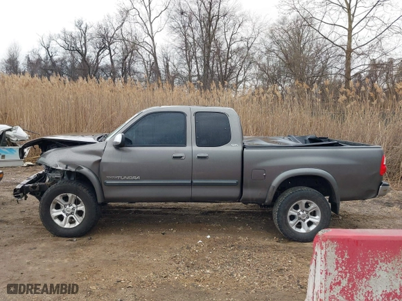 2006 Toyota Tundra SR5 with VIN 5TBBT44136S482150, listed as a IAAI auction lot 41672495 with 166,786 mi miles. Bid and sale history available at carsss.com. Image 14.