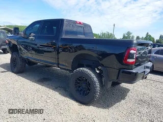 2023 Ram 2500 Big Horn with VIN 3C6UR5DL3PG635901, listed as a IAAI auction lot 42190122 with 20,647 mi miles and . Bid and sale history available at DreamBid. Image 3.