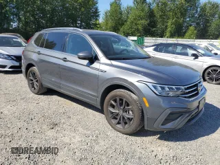 2024 Volkswagen Tiguan SE with VIN 3VV3B7AX2RM043794, listed as a Copart auction lot 65061275 with 40,033 mi miles and Clean title. Bid and sale history available at DreamBid. Image 4.