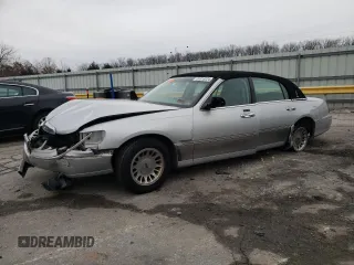 2001 Lincoln Town Car Cartier z VIN 1LNHM83W81Y629753, wystawiony jako Copart lot #36916024 z przebiegiem 150 875 mil mil oraz Szkoda całkowita • Salvage title. Historia ofert i sprzedaży dostępna na DreamBid. Obrazek 1.