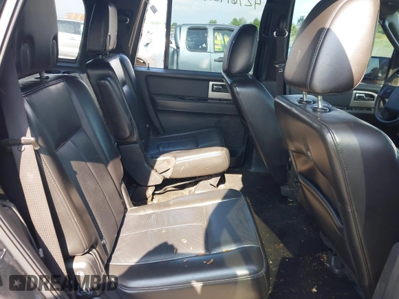 2013 Ford Expedition Limited z VIN 1FMJU2A53DEF26318, wystawiony jako IAAI lot #42769952 z przebiegiem 142 973 mil mil oraz . Historia ofert i sprzedaży dostępna na DreamBid. Obrazek 8.