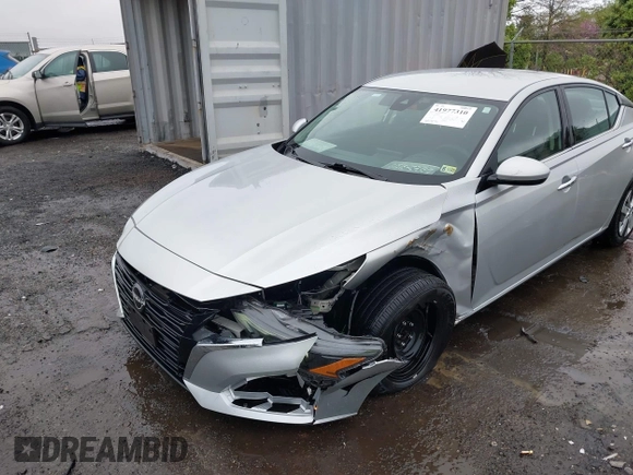 2023 Nissan Altima S with VIN 1N4BL4BV7PN369067, listed as a IAAI auction lot 41977310 with 90,576 mi miles and . Bid and sale history available at carsss.com. Image 6.