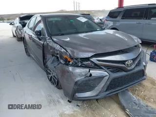 2022 Toyota Camry SE with VIN 4T1T11AK6NU639527, listed as a IAAI auction lot 42092828 with 65,420 mi miles and . Bid and sale history available at DreamBid. Image 1.