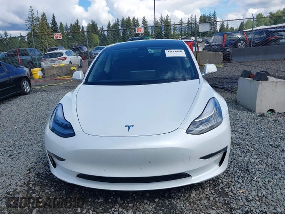 2020 Tesla Model 3 Long Range z VIN 5YJ3E1EB5LF619018, wystawiony jako IAAI lot #42131960 z przebiegiem 29 774 mil mil oraz . Historia ofert i sprzedaży dostępna na DreamBid. Obrazek 12.