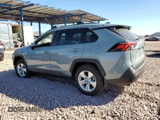 2021 Toyota RAV4 XLE with VIN 2T3W1RFV7MW109538, listed as a Copart auction lot 46489895 with 33,932 mi miles and Salvage Title. Bid and sale history available at carsss.com. Image 2.