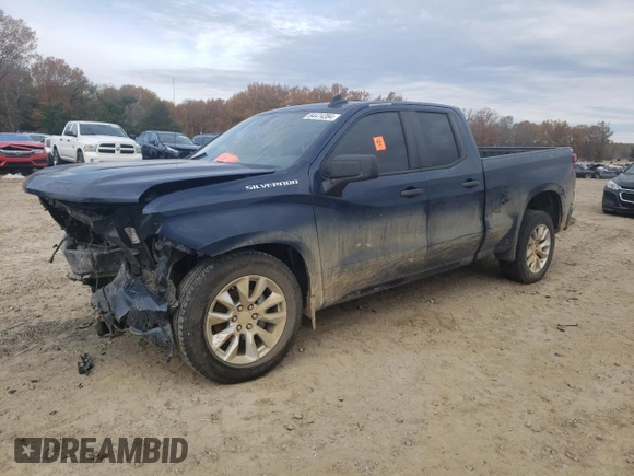 2020 Chevrolet Silverado 1500 Custom with VIN 1GCRWBEK1LZ225099, listed as a Copart auction lot 84474384 with 104,928 mi miles and Salvage Title. Bid and sale history available at carsss.com. Image 1.