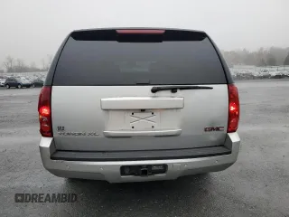 2013 GMC Yukon XL SLT with VIN 1GKS2KE70DR337150, listed as a Copart auction lot 84337864 with 250,321 mi miles and Clean Title. Bid and sale history available at carsss.com. Image 6.