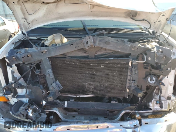 2008 Chevrolet Express Passenger с VIN 1GAHG39K681197341, выставлен на аукционе Copart как лот 76667264 с пробегом 229 083 миль миль и Списание • Salvage title. История ставок и продаж доступна на DreamBid. Изображение 12.