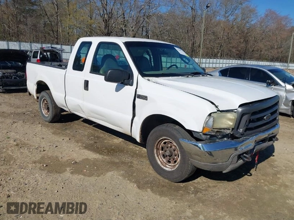 2004 Ford Super Duty F-250 XL with VIN 1FTNX20L84EA84813, listed as a IAAI auction lot 41860712 with 423,146 mi miles. Bid and sale history available at carsss.com. Image 1.