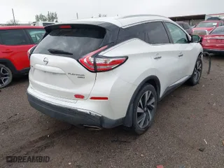 2015 Nissan Murano Platinum with VIN 5N1AZ2MH0FN237598, listed as a IAAI auction lot 41945540 with 177,934 mi miles. Bid and sale history available at carsss.com. Image 4.